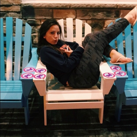 Meet your Posher, Kaia - Picture 1 of 1